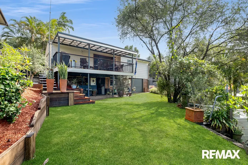 Burnside 3房  Renovated, Elevated & Move-In Ready | Seamless Indoor-Outdoor Living