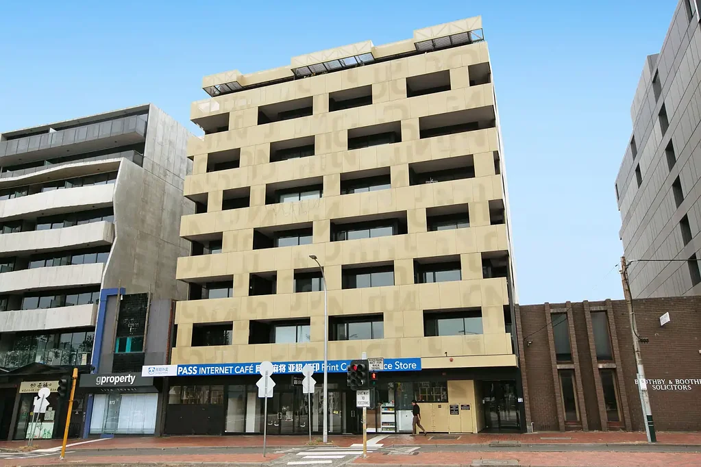 Malvern East 1房 优越地段 Gascoigne Estate 优雅公寓  现代舒适 便捷生活  购物中心旁  SMEG电器 停车位 投资良机 Perfect Investment at the Superb Location!