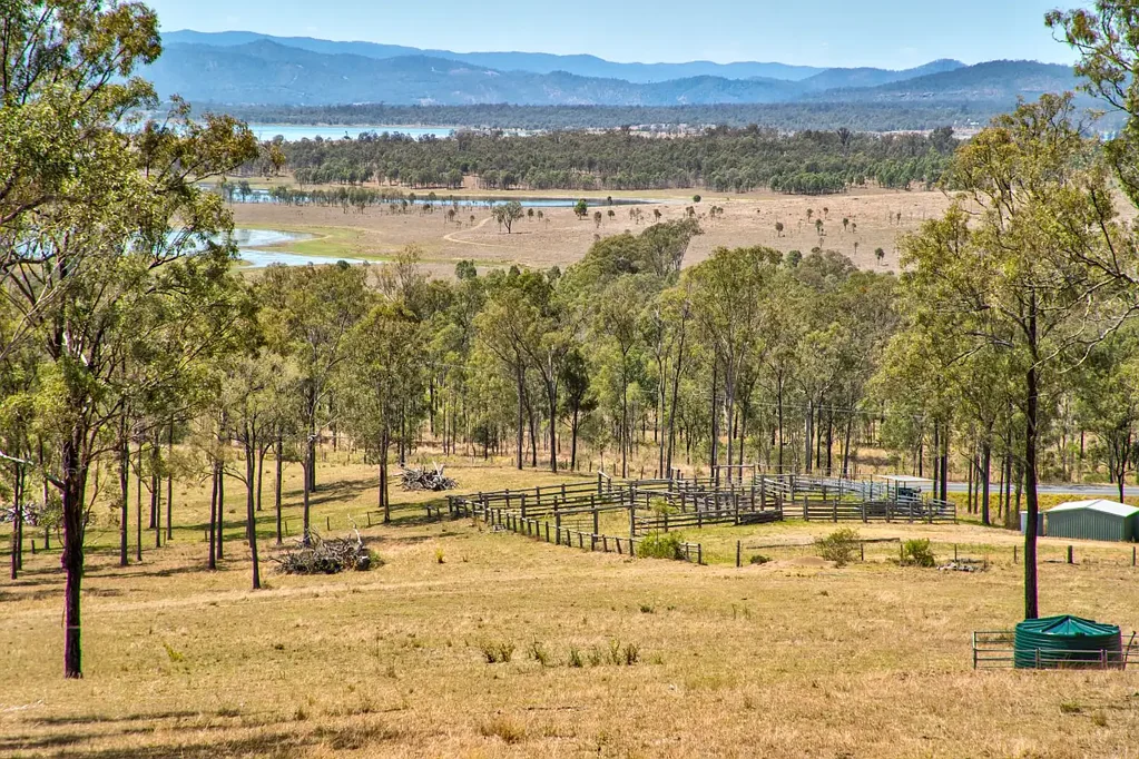 Moombra Just WOW! 250 Acres of Stunning Grazing on the Brisbane Valley Highway!!