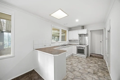 50 Lurline St, Cranbourne, VIC 3977, 3 slaapkamers, 1 badkamers, House