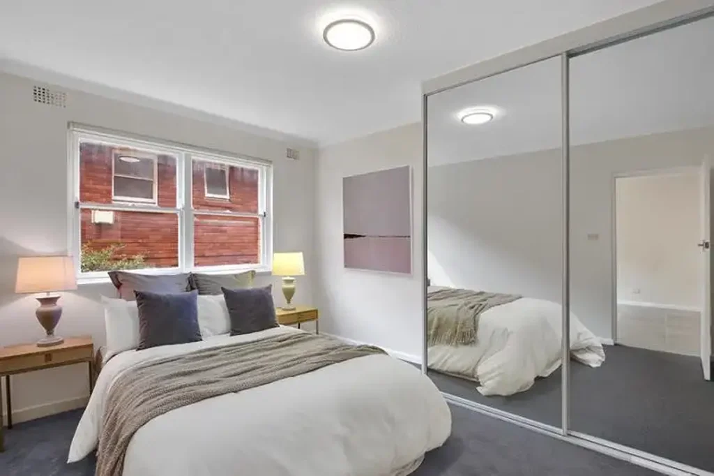 Modern 1-Bedroom Apartment with Parking