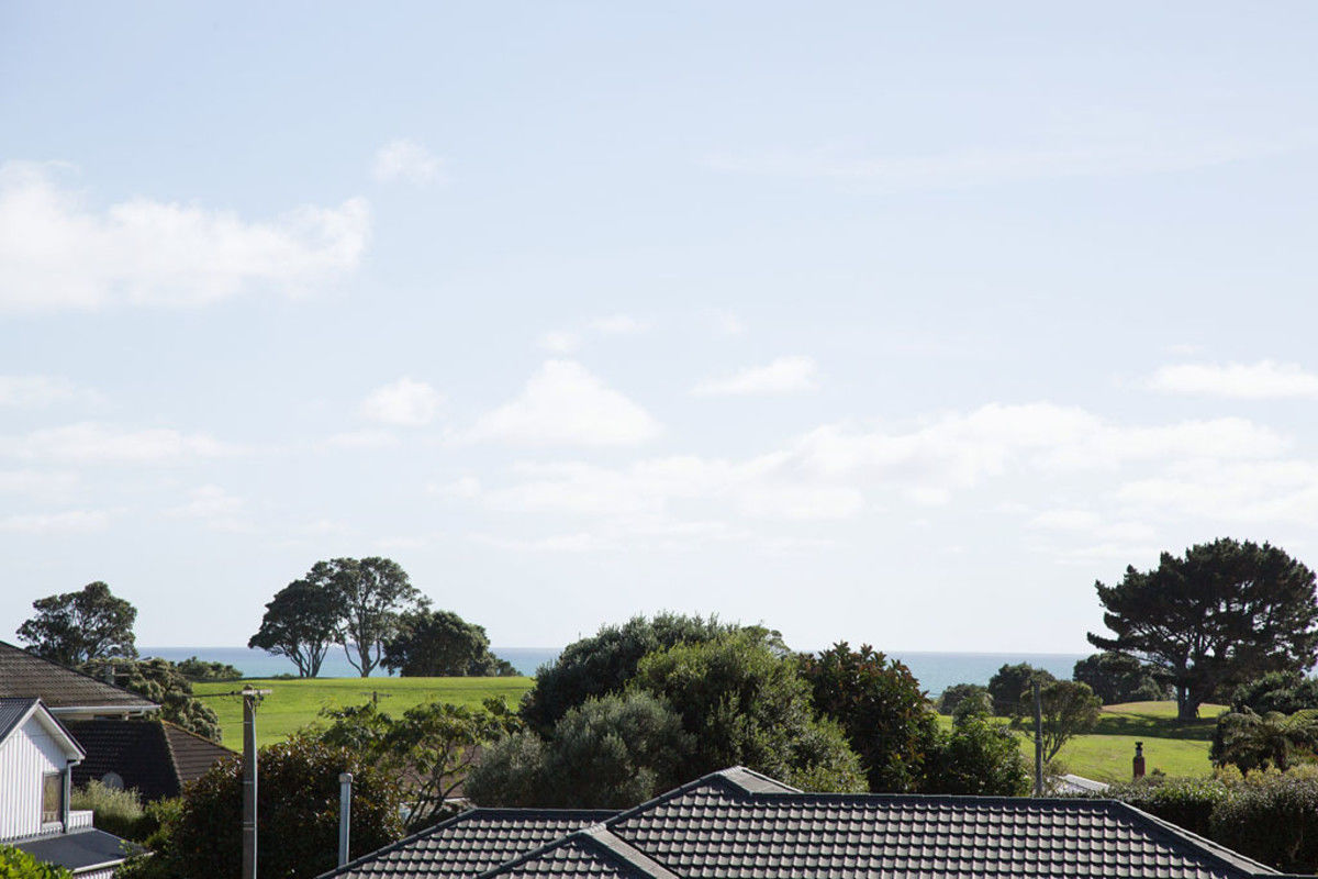 2/7 Chatswood Grove, Fitzroy, New Plymouth, 6 habitaciones, 0 baños