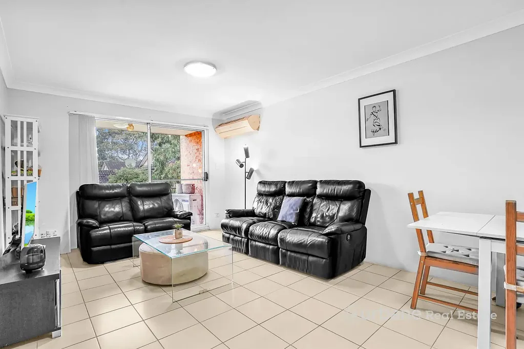 Wentworthville 2 Bedroom Convenient Location + Lockup Garage + 2 Balconies