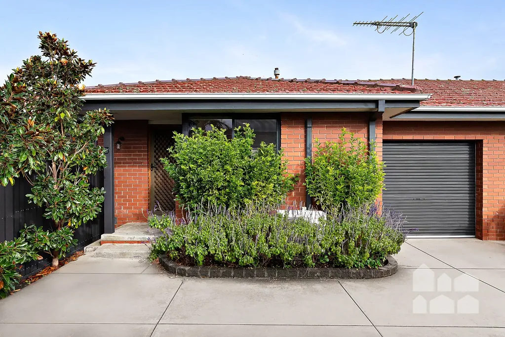 Altona 2ਬੈੱਡਰੂਮ Sunny, spacious and sophisticated