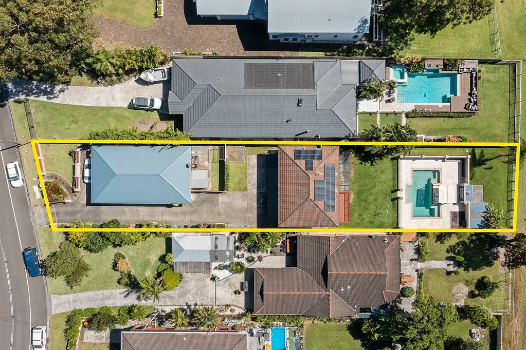 Oak Flats 7房  Two Homes - Lakefront Position