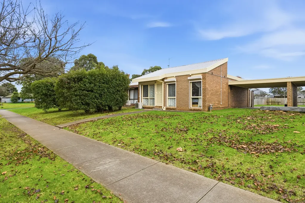 Sale 2Zimmer RENOVATED UNIT CLOSE TO THE CBD & PARKS