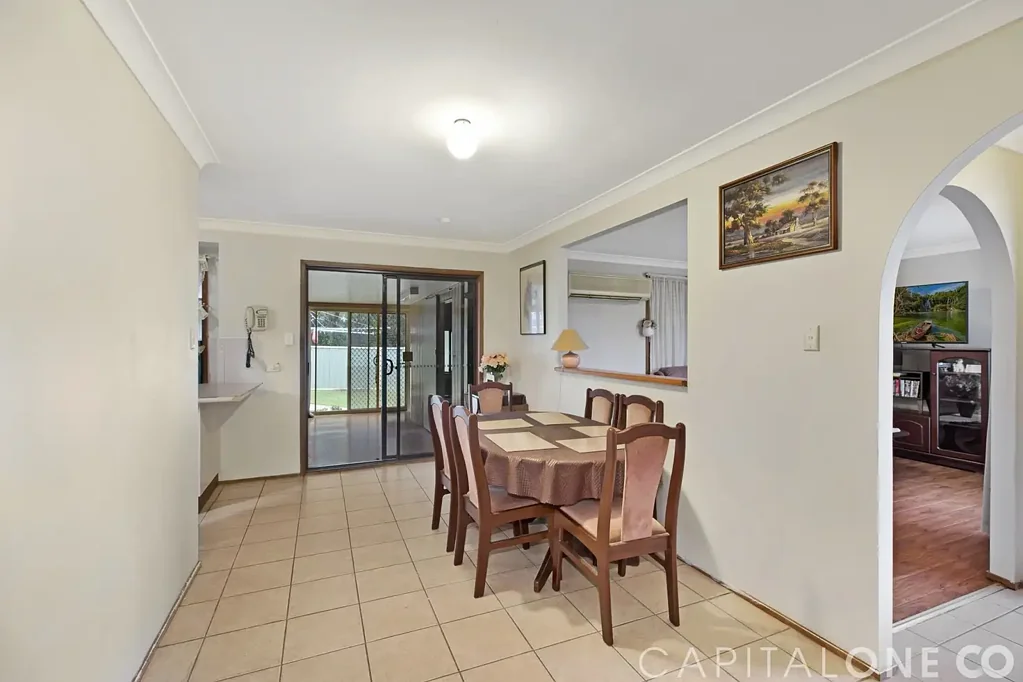 18 Gavin Way, Lake Haven, NSW 2263