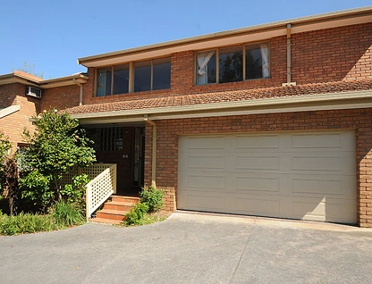 2/5 Campbell Street, Glen Waverley, East Melbourne, 3房, 2浴, Townhouse