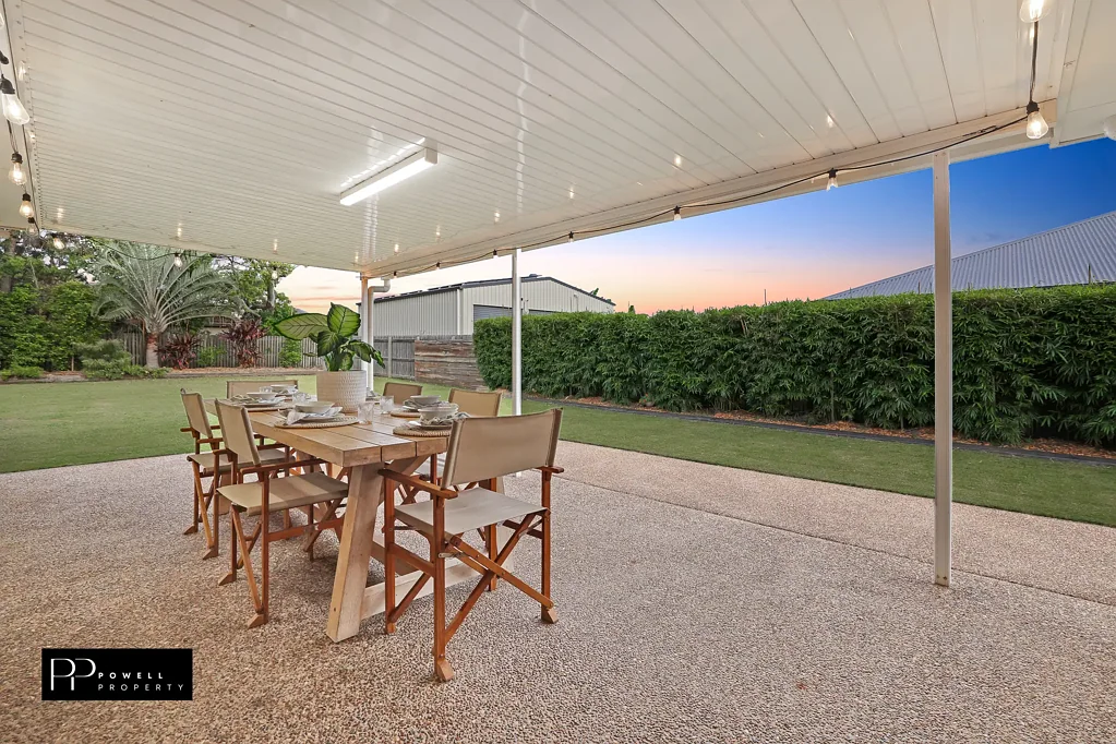 Burnett Heads 4ਬੈੱਡਰੂਮ Coastal Charm Awaits at 16 Byron St - Burnett Heads