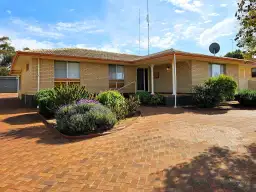 11 Janes Drive, Corrigin