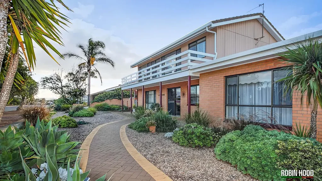 Tumby Bay 4房  Sensational Seaside Dual Living or Family Home