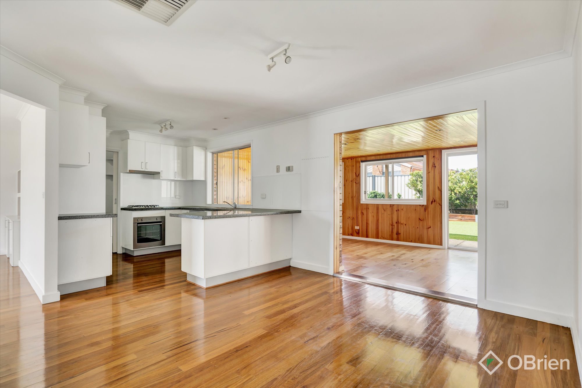 8 SAMBUCO CT, SYDENHAM VIC 3037, 0房, 0浴, House