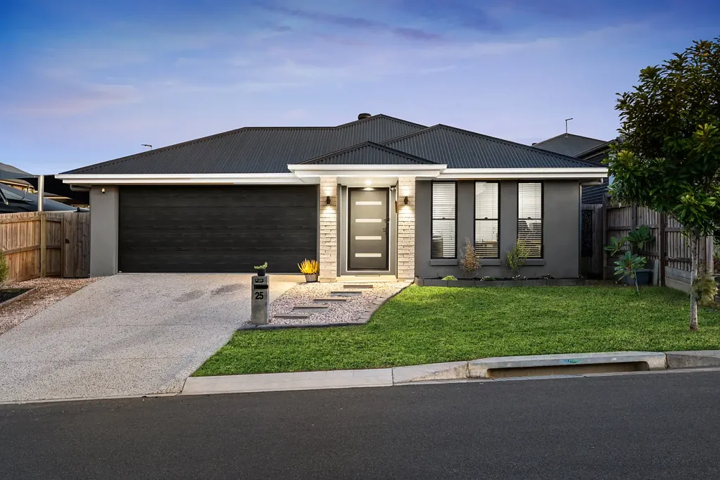 25 Tetra Crescent, Ripley, QLD 4306