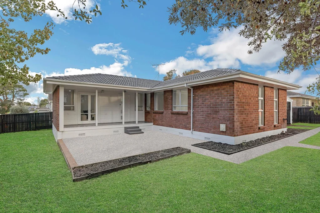 Papakura 3침실 Move-in Ready Family Home on a Prime Corner Se...