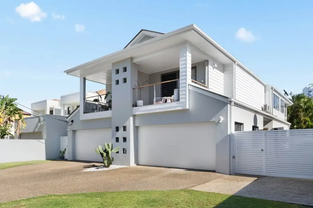 Surfers Paradise 3房  SOLD PRIOR TO AUCTION - OPEN HOME CANCELLED