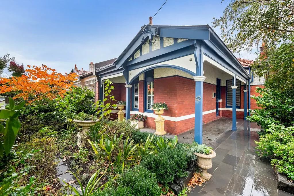 Renovated single level Edwardian home in the heart of Armadale