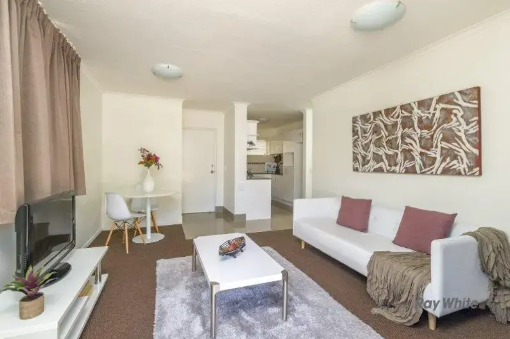 Secure your spot in sought after "Vedylodge"