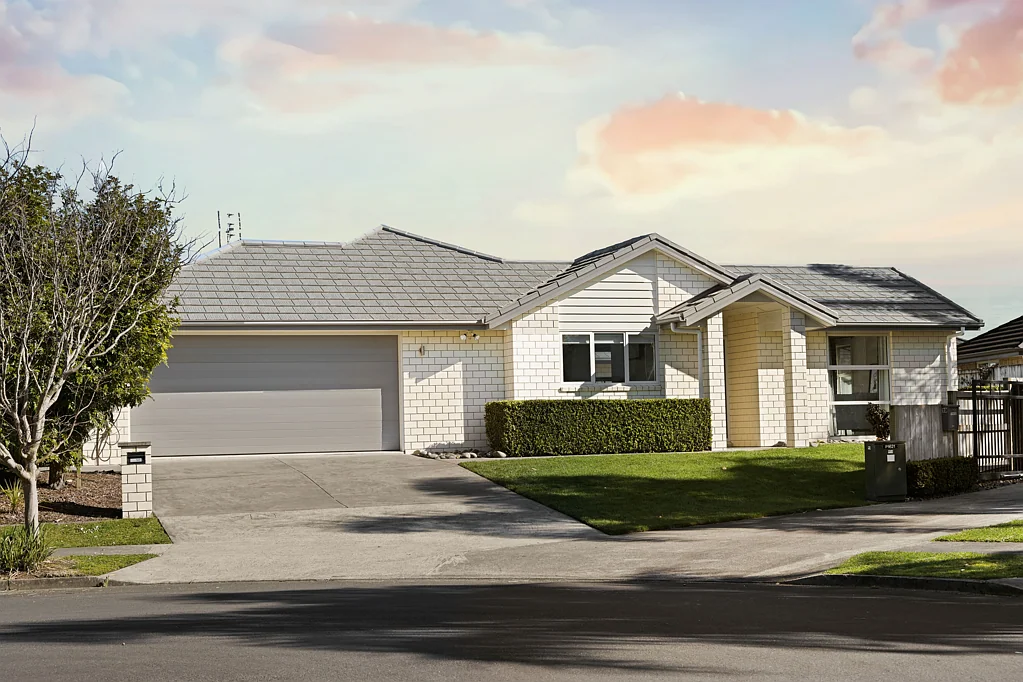Flagstaff 5房  Top Location – Brick, Space & Peaceful Cul-de-Sac
