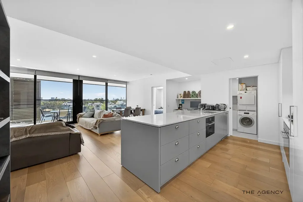 11/16 Marina Drive, Ascot, WA 6104