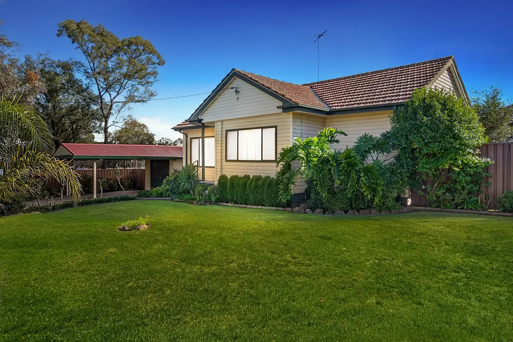 Doonside 3Phòng ngủ Beautifully Maintained Family Home in a Prime Parkside Location