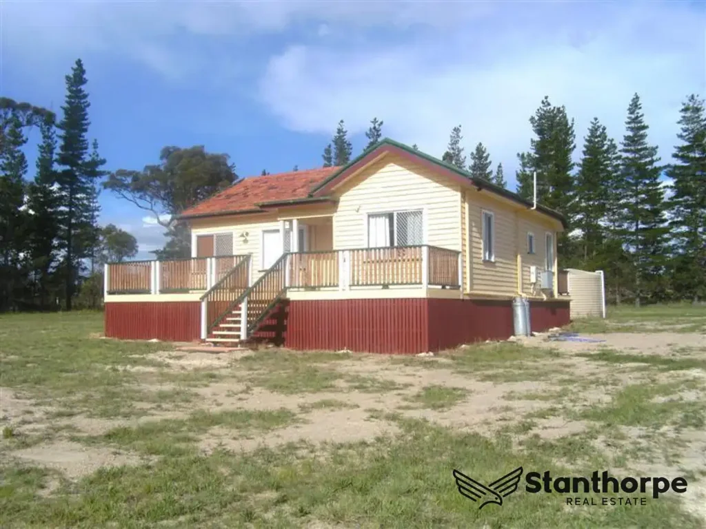 Large Colonial Style 3 + Study Home on Small Acreage