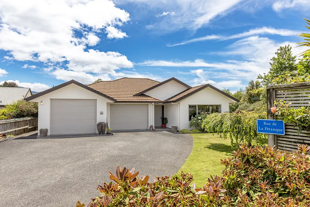 Turangi 3બેડરૂમ The River Calls and Executive Living Answers