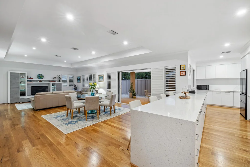 11 Kingsley Drive, South Guildford, WA 6055