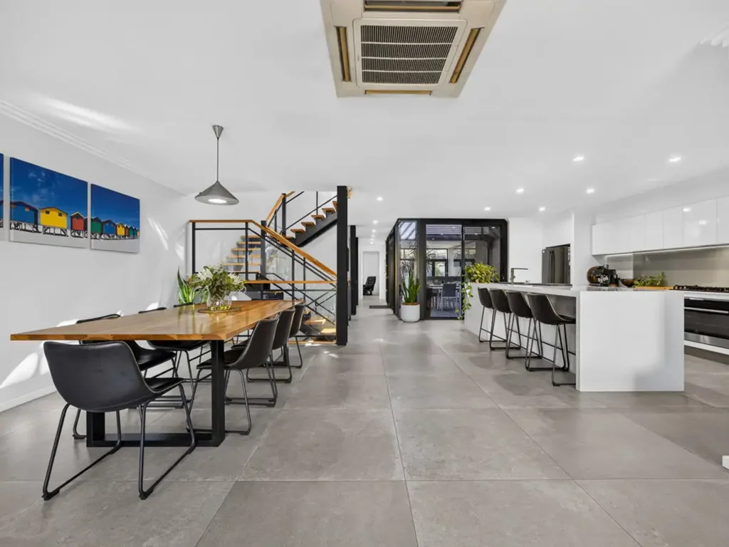 East Perth 4कमरा Refined Living at its Finest�