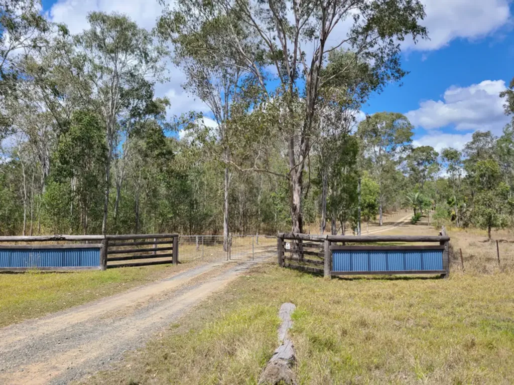 Horse Camp Acreage with almost Everything