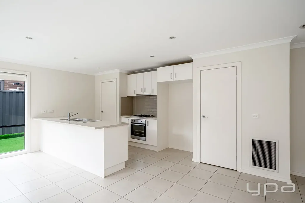 Modern Family Living in the Heart of Manor Lakes