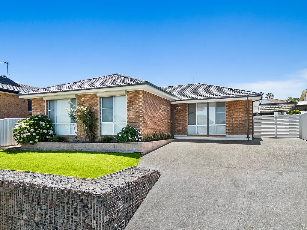 62 Ocean Beach Drive, Shellharbour, NSW 2529