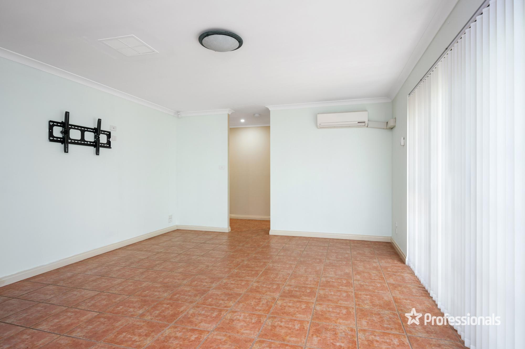 UNIT 2 29 TURNER ST, SOUTH KALGOORLIE WA 6430, 0 phòng ngủ, 0 phòng tắm, House