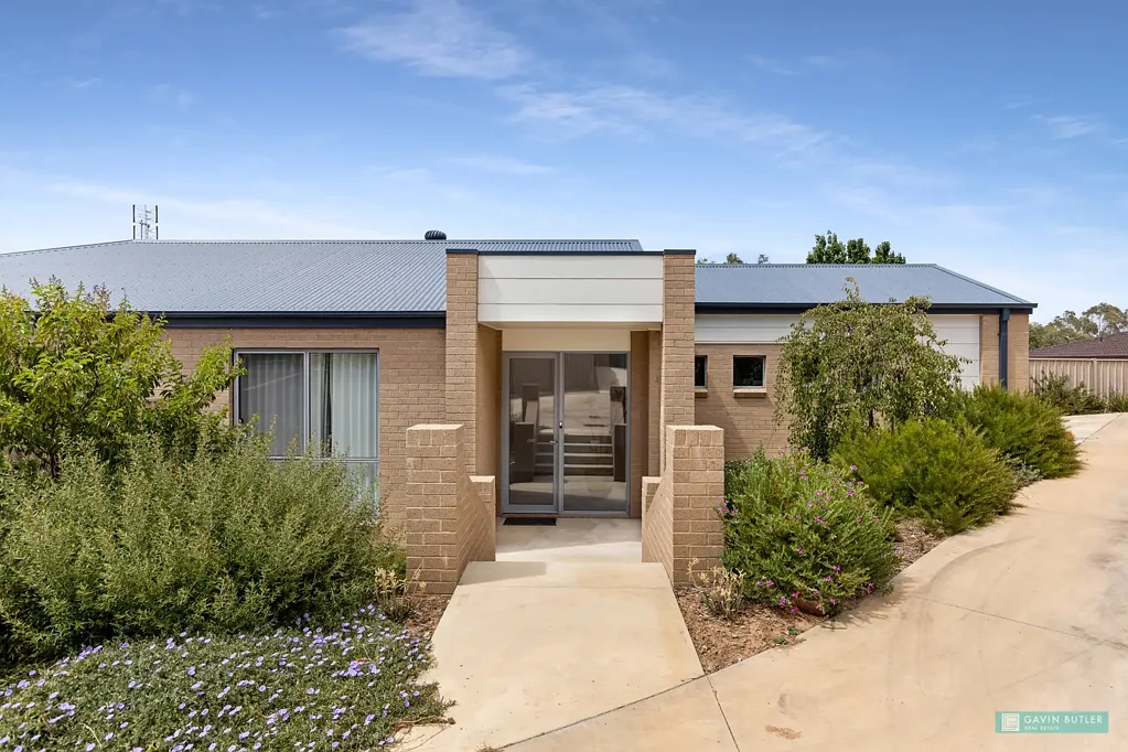 1/6 Hughes St, Golden Square, VIC 3555