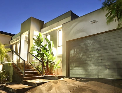 63 Ravenhill Boulevard, Roxburgh Park, North Melbourne, 4 Bedrooms, 2 Bathrooms, House