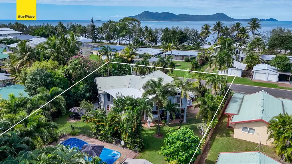 24 Wall Street, South Mission Beach, QLD 4852