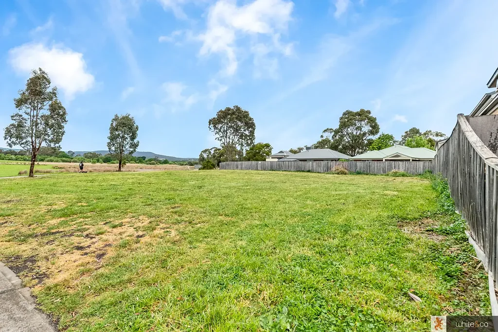 Whittlesea  Just WOW ! Large 1086m2 approx. allotment