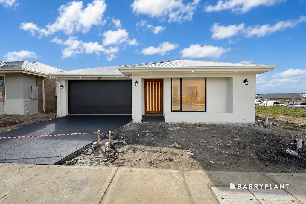 Exceptional Family Living with Two Master Suites