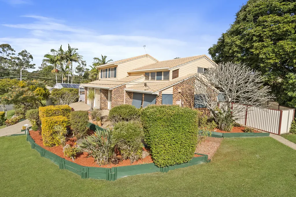 Alexandra Hills 4कमरा Stop! Look Before You Buy - There's a lot more to this home than first meets the eye