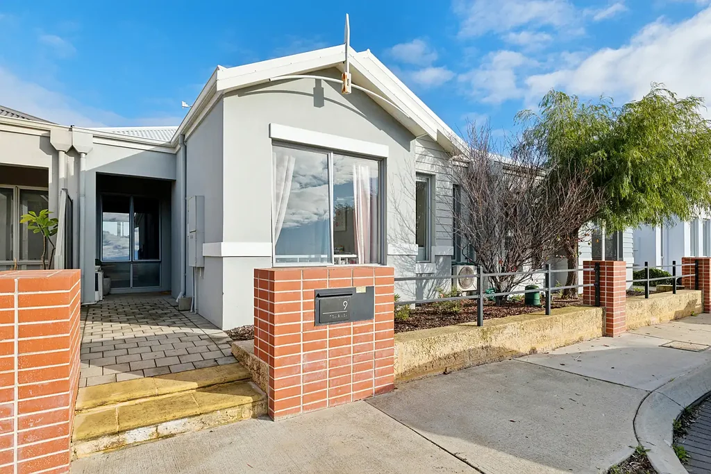 Caversham 3 Slaapkamer Parkside Perfection! Stylish, Low-Maintenance Living!