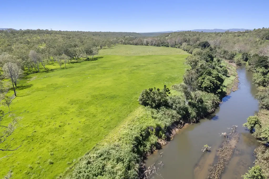 Mareeba  256 ACRES, BARRON RIVER + DAM, 10 MINS FROM MAREEBA, CAIRNS SIDE!