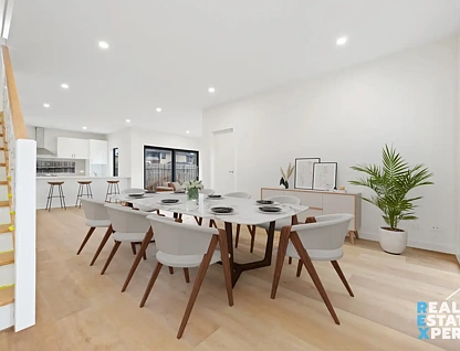 2/105 Shrives Road, Hampton Park, South East Melbourne, 3 Bedrooms, 2 Bathrooms, Townhouse
