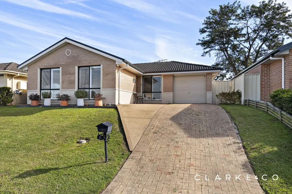 6 Bendtree Cove, Thornton, NSW 2322