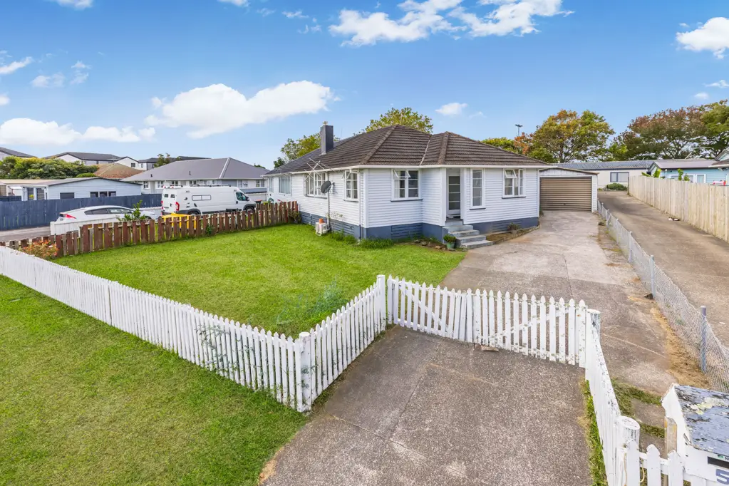Papakura 2 Bedroom Sharply Priced to SELL!!