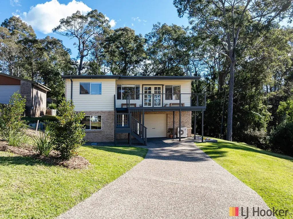 Surfside 5房  Full of Potential and Ready for Family Life