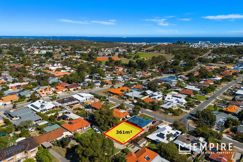 1 Hanlon Street, Hamilton Hill, WA 6163