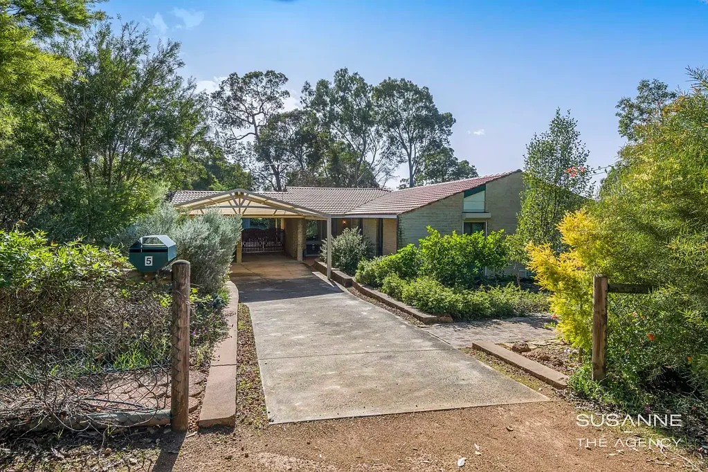 5 Camira Place, Gooseberry Hill, WA 6076