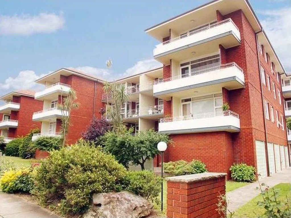 Modern Apartment Living in a Convenient Burwood Location