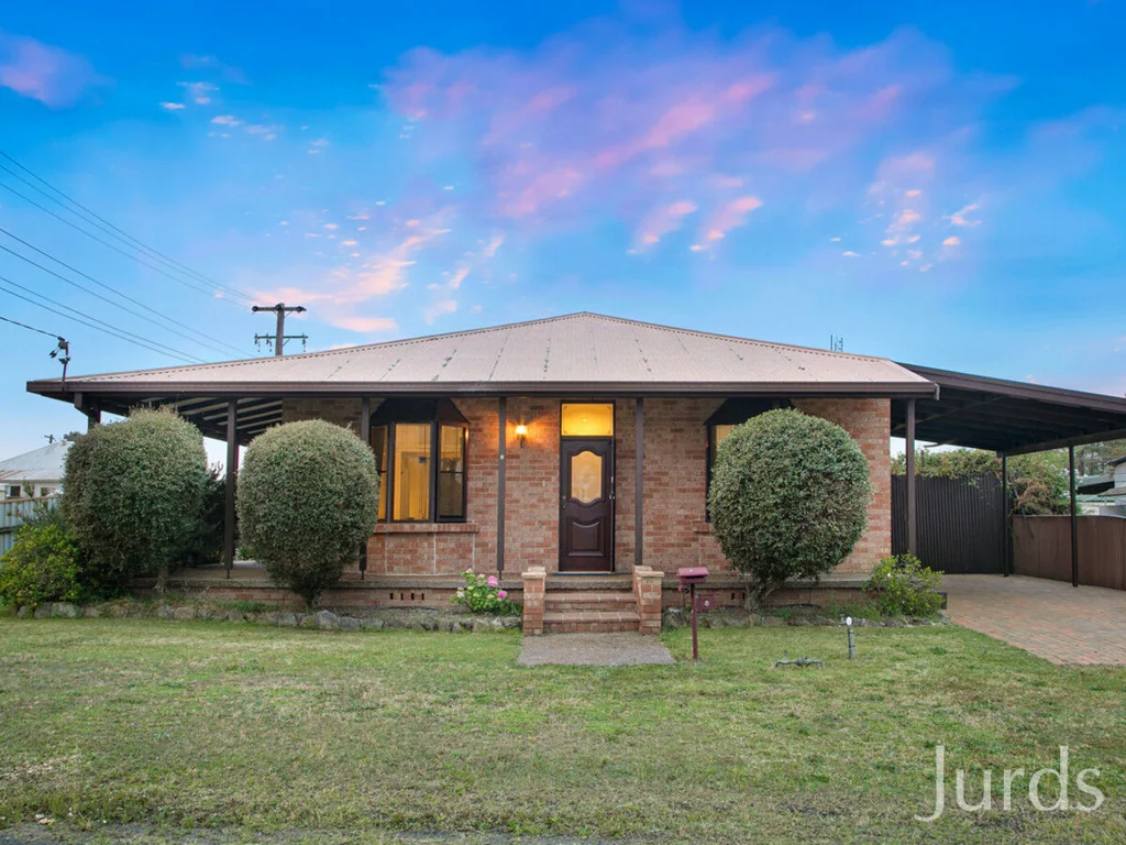 8 Daniel Street, Cessnock, NSW 2325