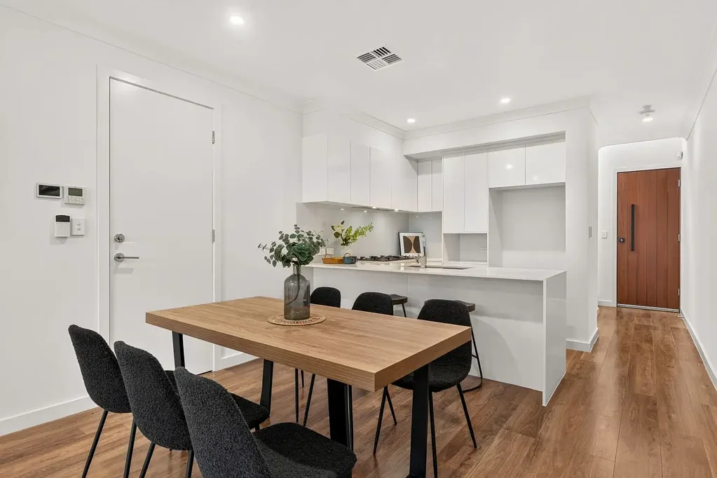 Tranmere 3 Slaapkamer Stylish, Spacious & Move-In Ready in Tranmere.