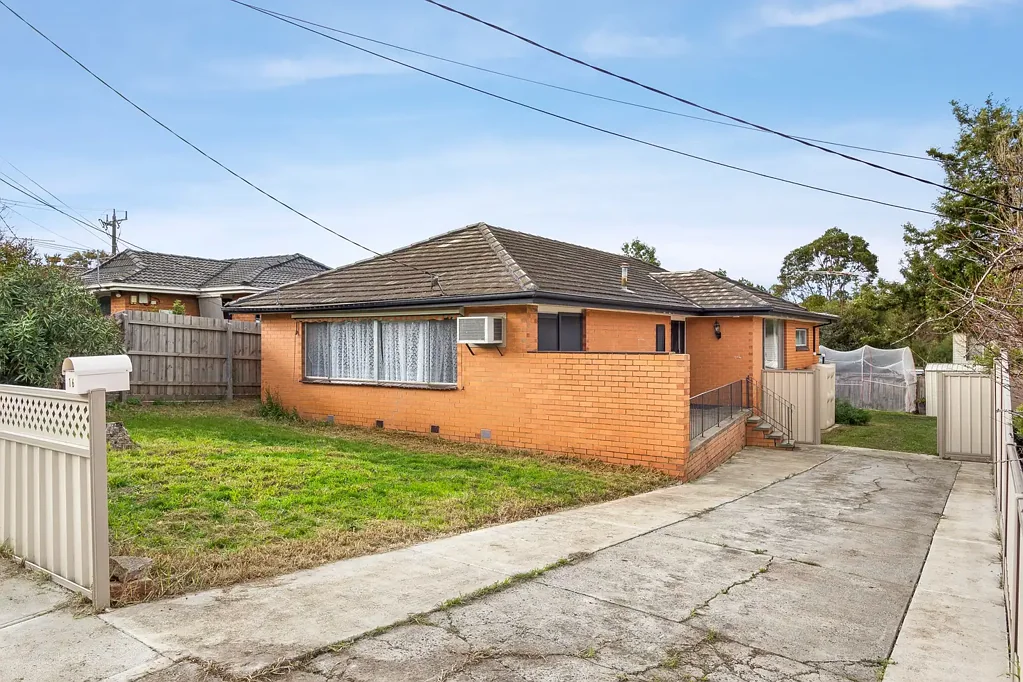 16 Vickers Avenue, Strathmore Heights, VIC 3041